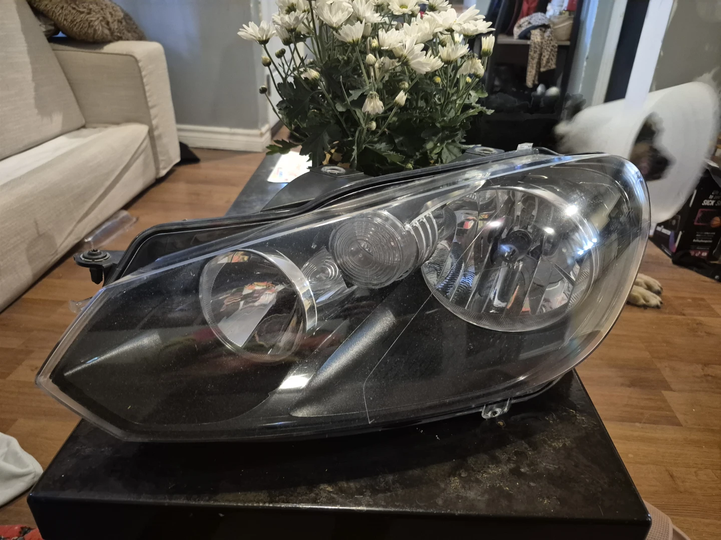 2010 Volkswagen golf headlight *pair* - photo 2