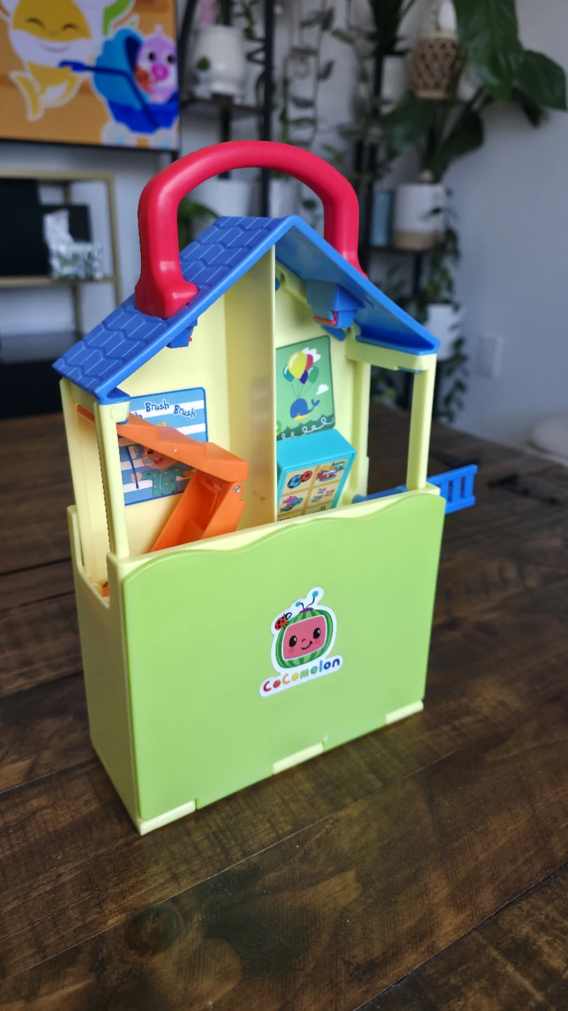 Cocomelon playhouse toy - photo 3
