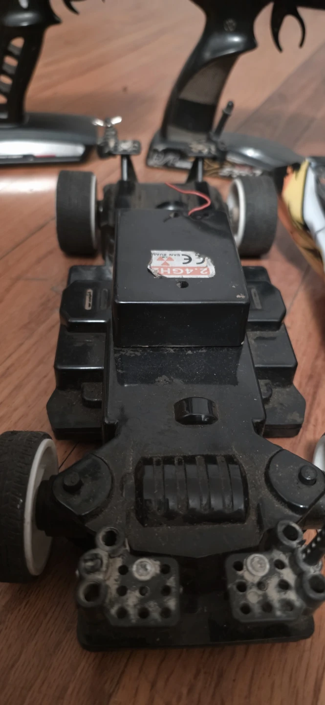 RC Cars and Controllers Lot parts only untested - photo 3