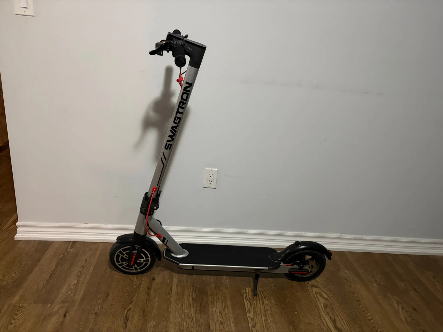 Swagtron Swagger 5 Electric Scooter