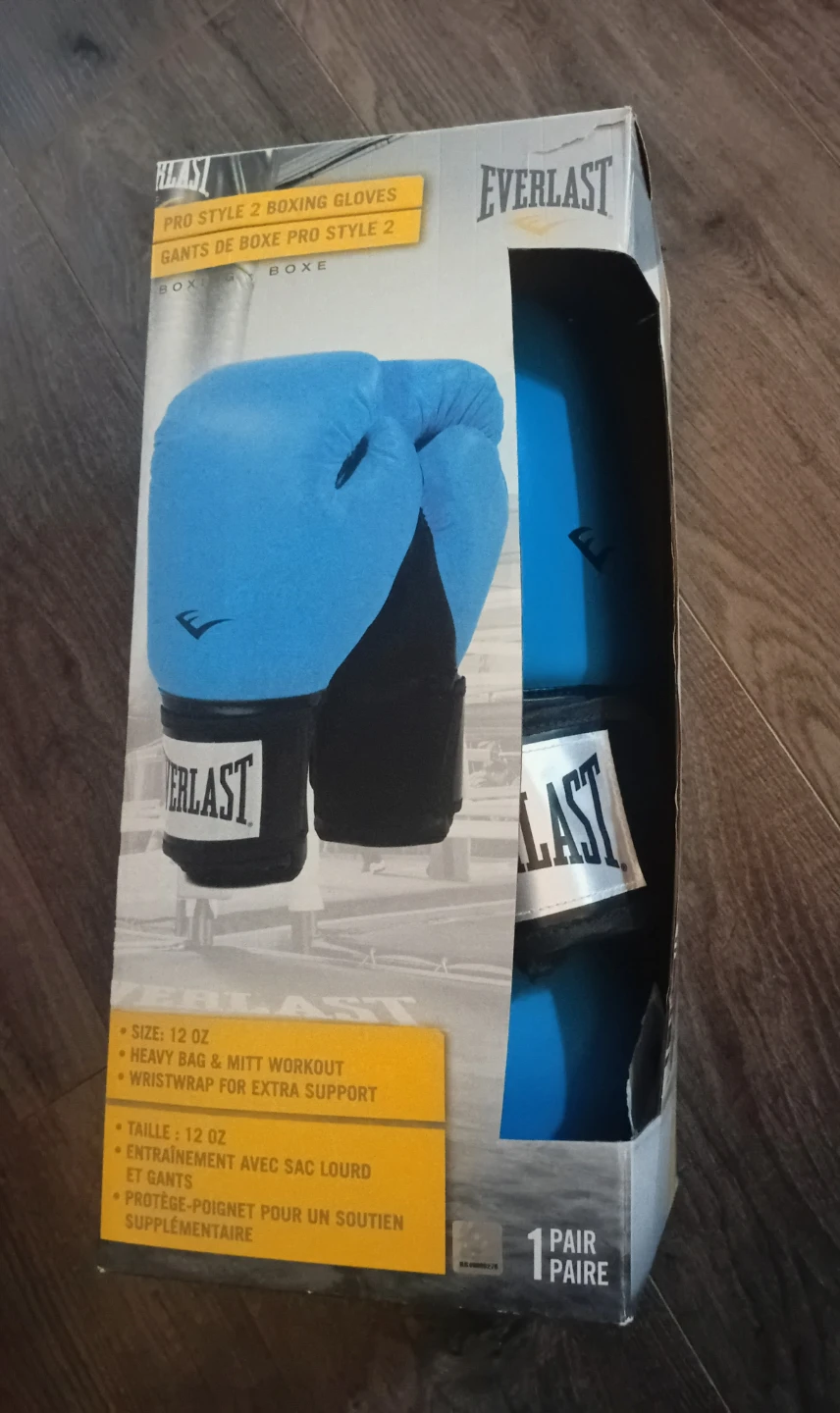 Everlast Pro Style 2 Boxing Gloves - 12 OZ