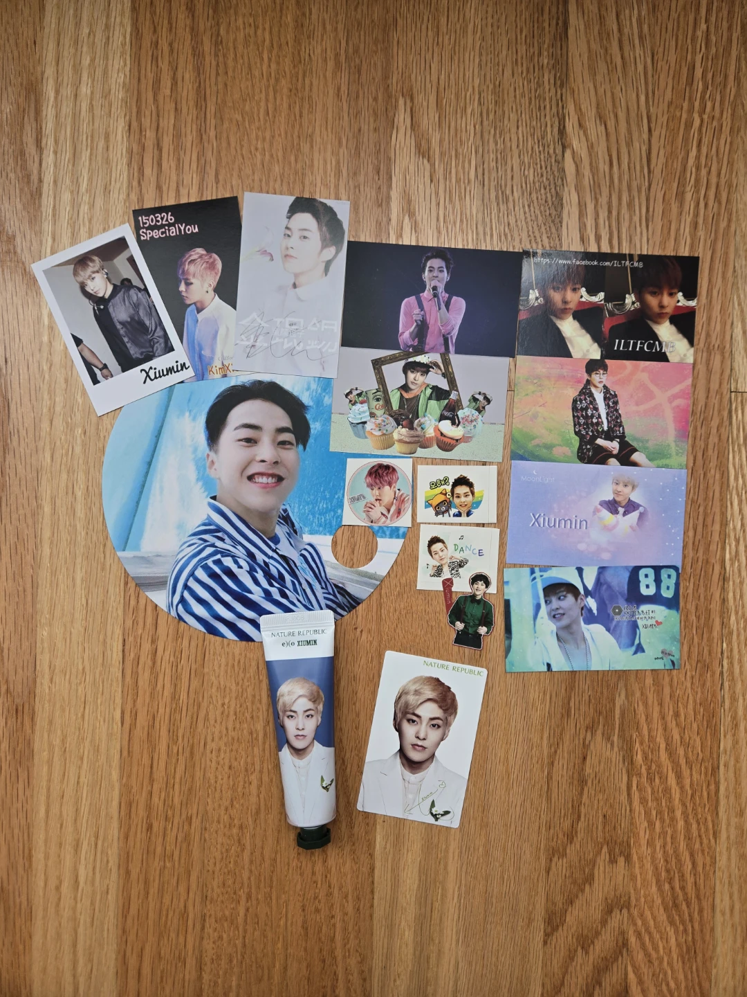 2017 EXO Xiumin Minseok Nature Republic Photocard Hand Cream