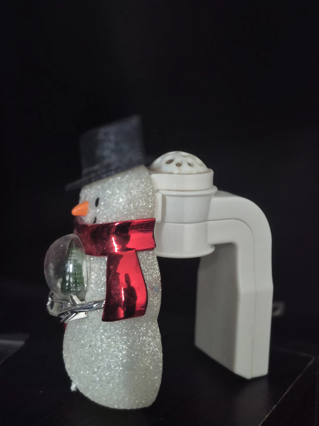 Snowman Wallflower Fragrance Plug - photo 3