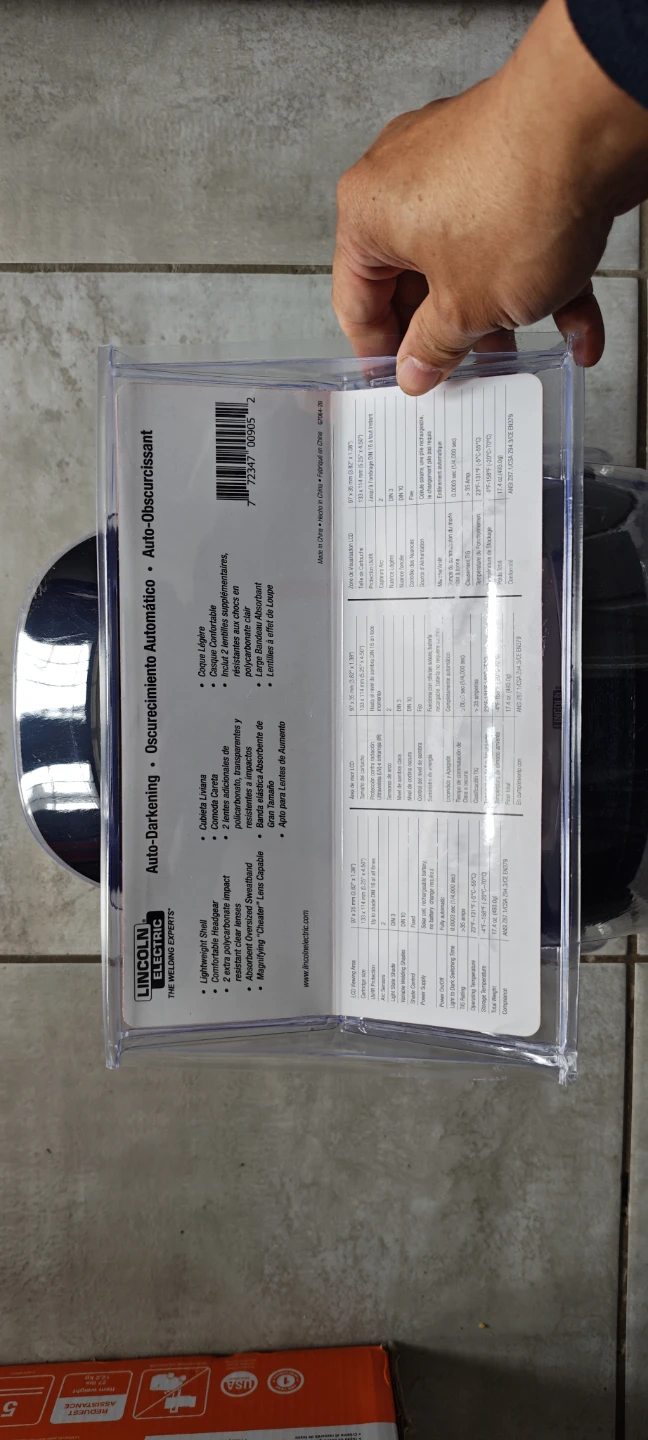 Lincoln Electric Autodarkening Welding Helmet K3057-1 - photo 4