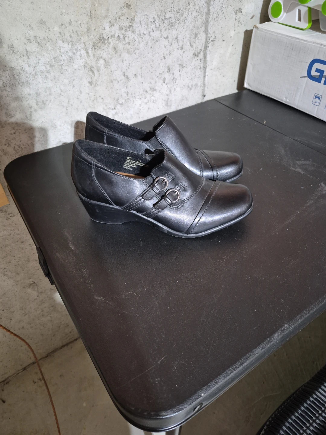 Earth Spirit Women’s Black Wedge Comfort Shoes Size 7 Like New