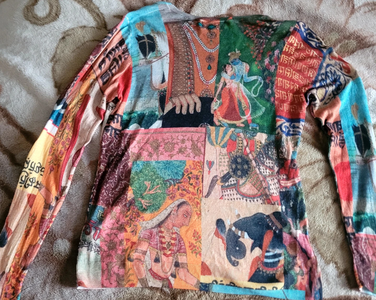 Desigual Long Sleeve V-Neck Sweater Size L🥕 - photo 3