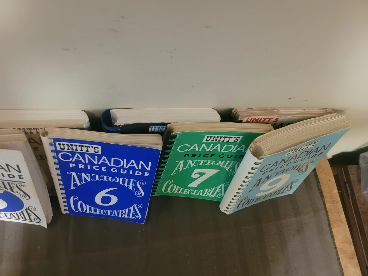 Unitt's  Antiques & Collectables Price Guides Encyclopedia book - photo 3