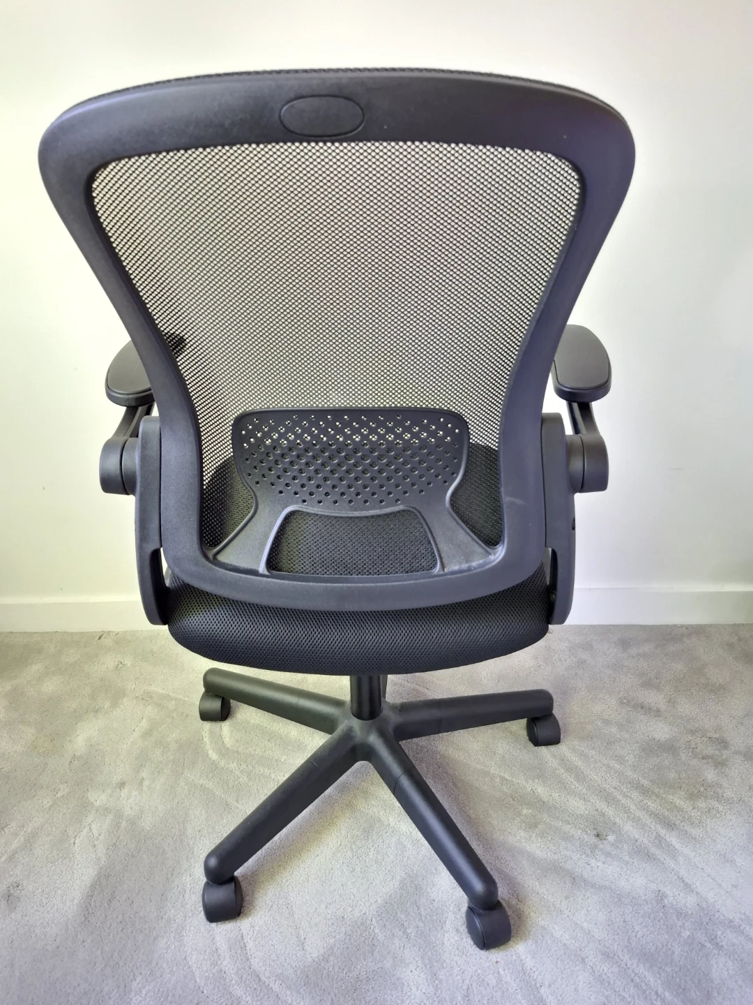 Black Mesh Office Chair+ foldable table - photo 4