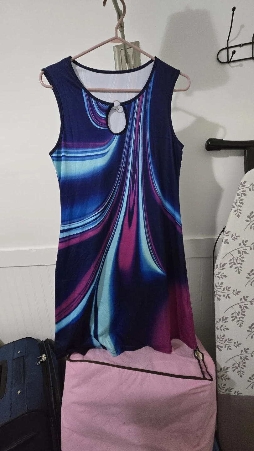 Women's Sleeveless Abstract Print Dress with Cutout
