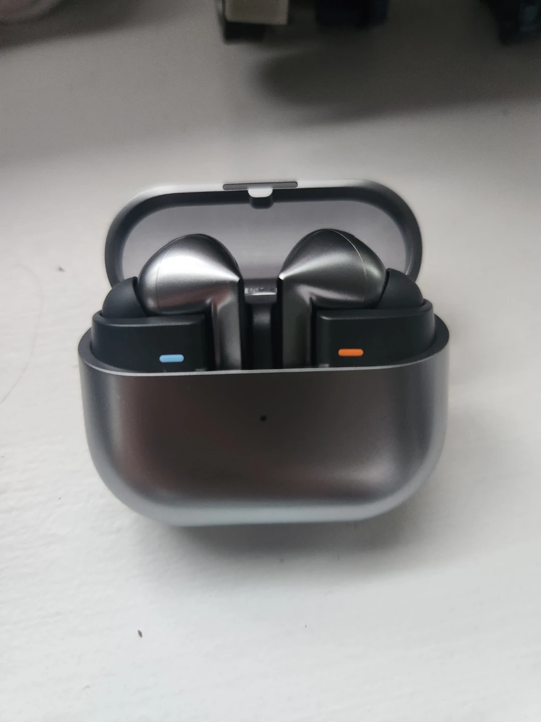 Samsung Galaxy Buds Pro Wireless Earbuds - Phantom Silver - photo 2