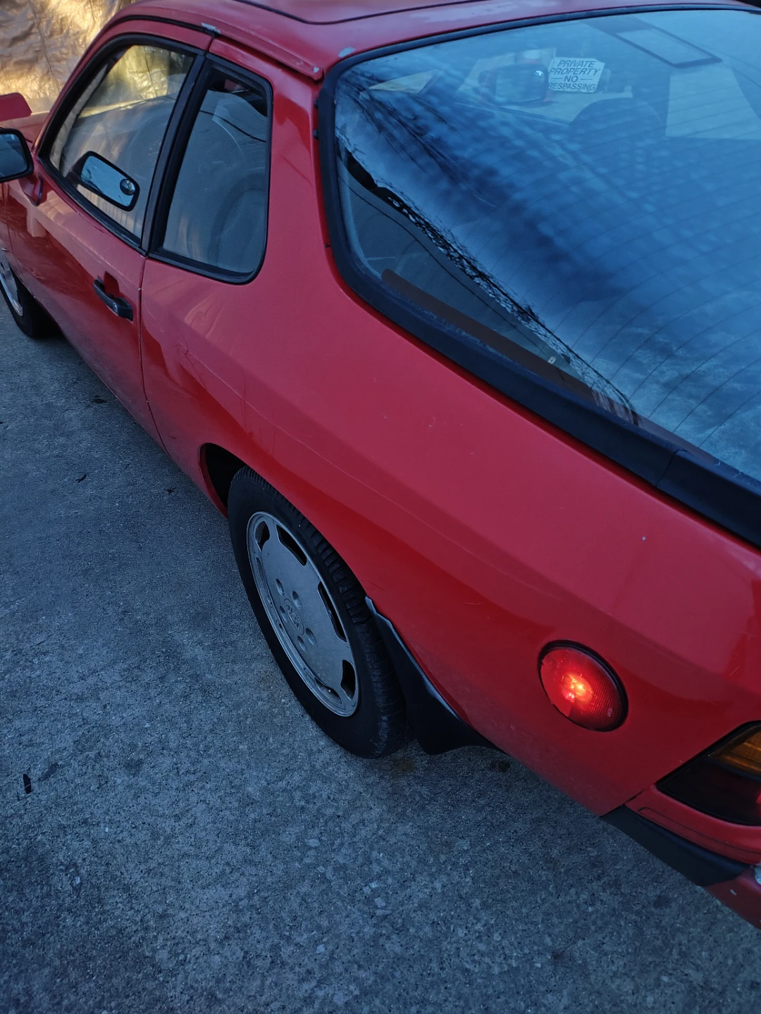 Red Porsche 924 Turbo Coupe - photo 4