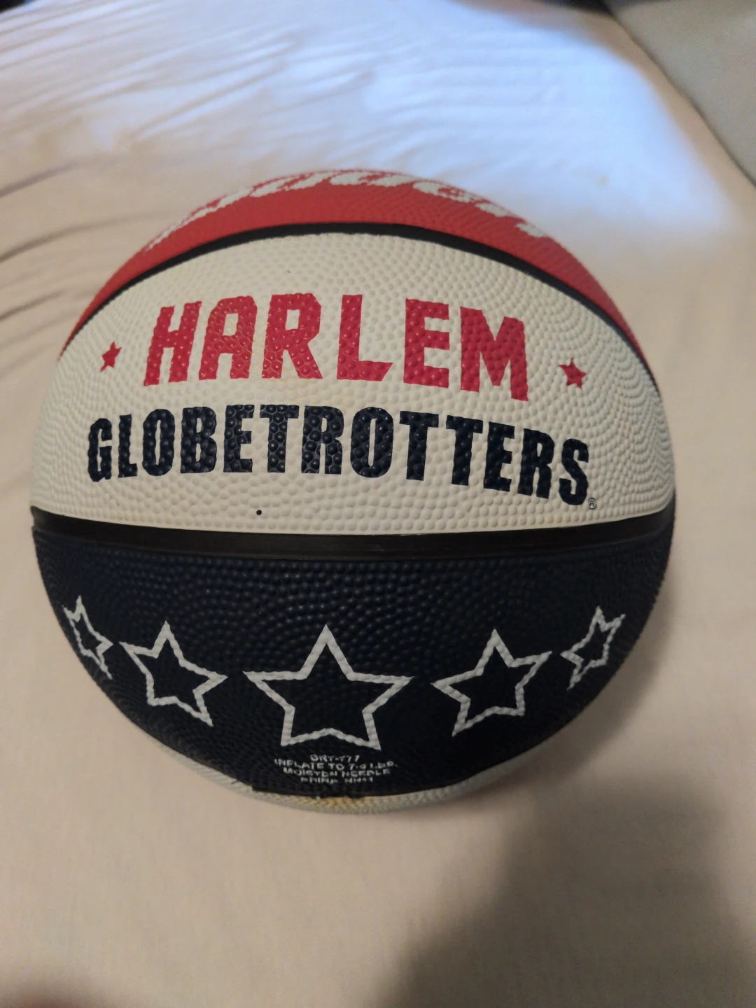 Harlem Globetrotters Basketball (signed) - photo 3