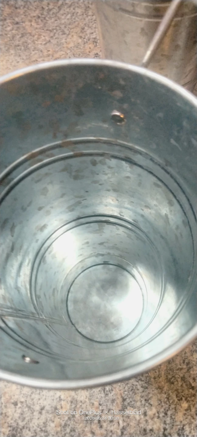 8 Galvanized Metal Buckets - photo 4