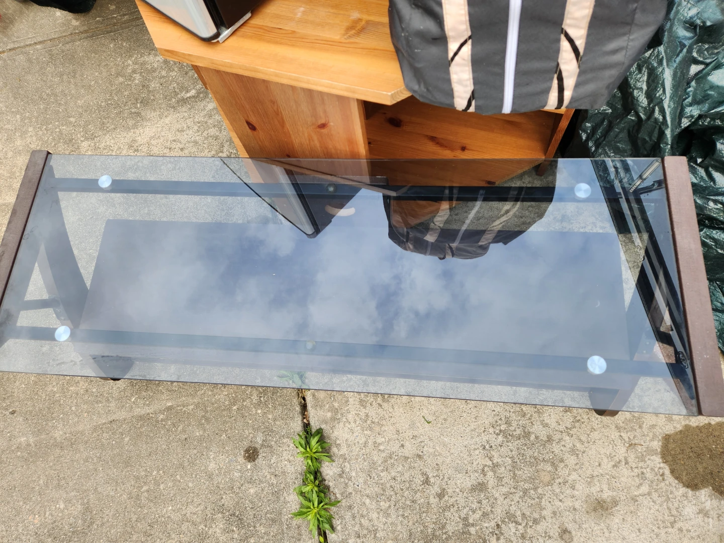 Like new Modren tv with top glass - photo 2