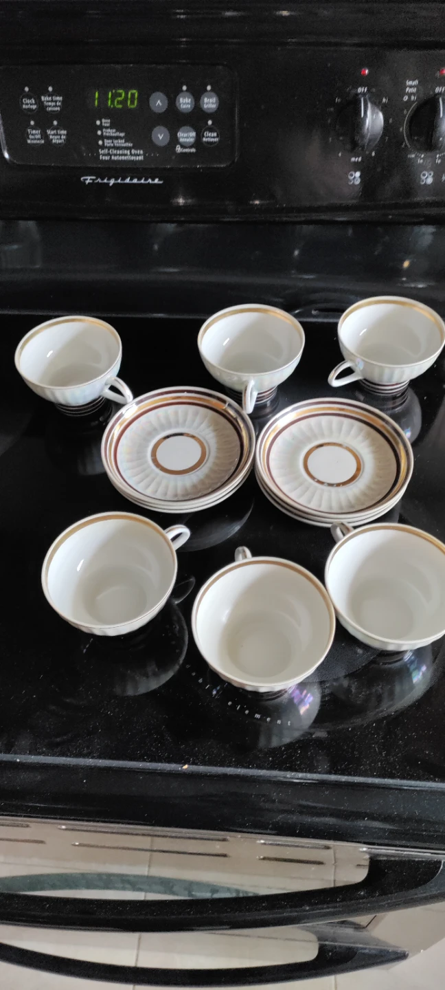 Set of 6 Teacups with Saucers