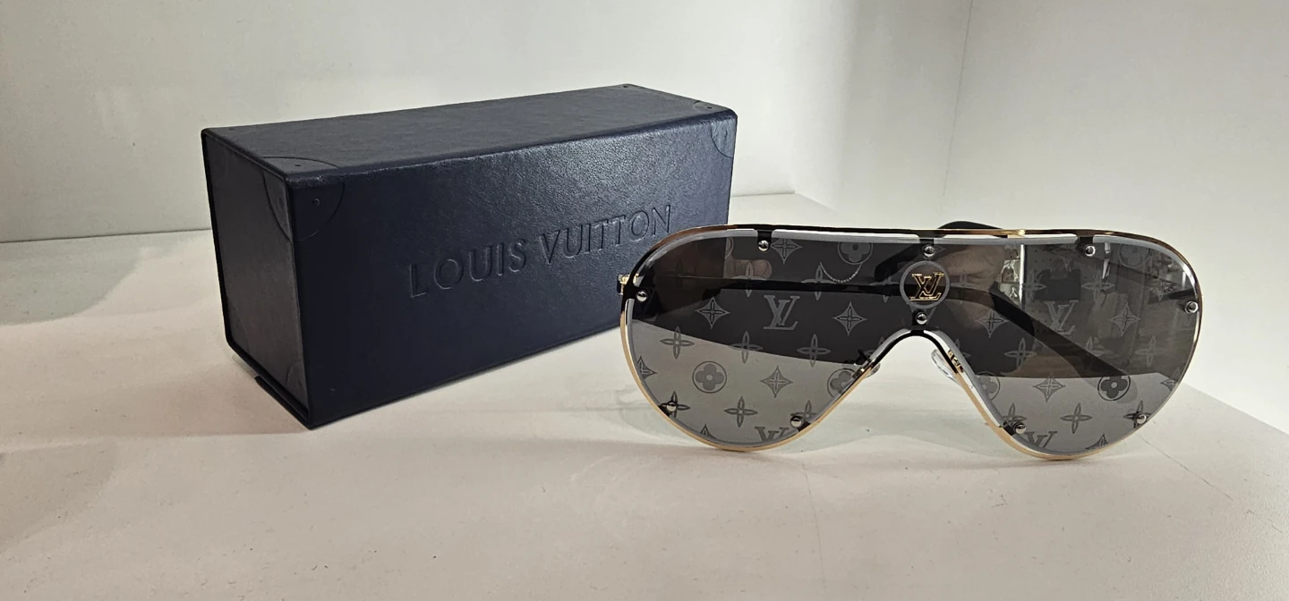 Louis Vuitton Sunglasses with Case