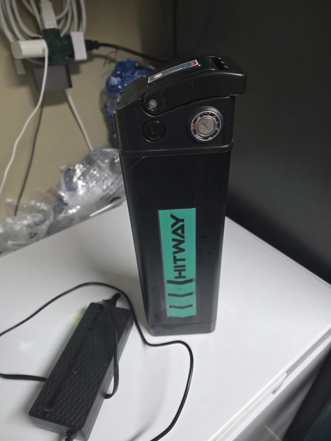 HITWAY Electric Bike Battery Charger with Battery Indicator - photo 3
