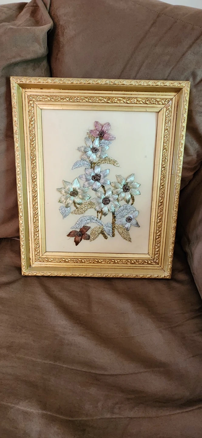 New Framed Floral Needlepoint Art - photo 2