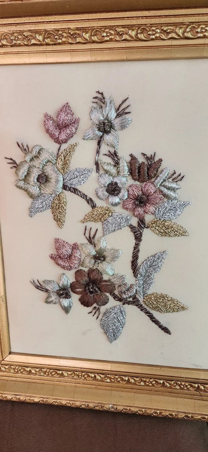 New Framed Floral Needlepoint Art - photo 3