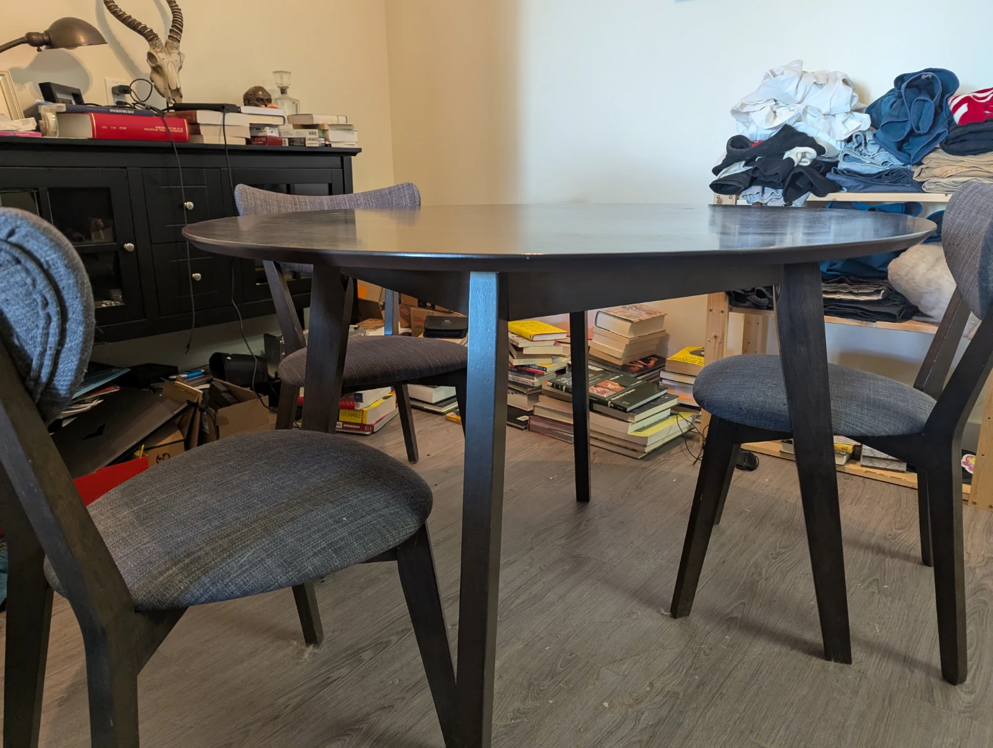 Structube Table and Chairs - photo 2