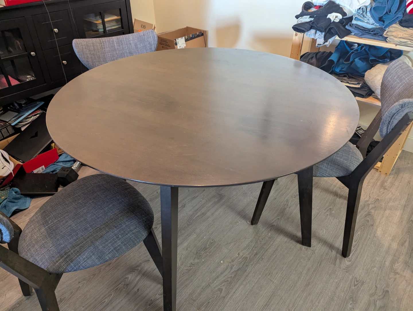 Structube Table and Chairs - photo 3
