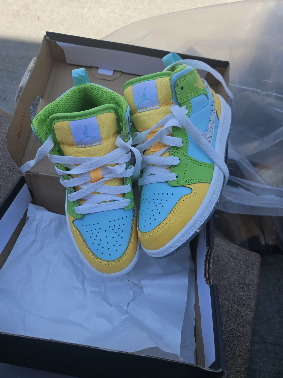Jordan 1 Mid SE "Light Arctic Punch" TD Shoes (Size 11C)