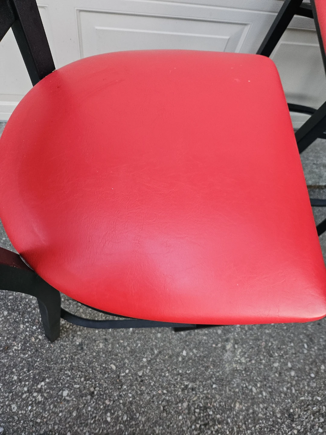 2 x Red Bar  iron Stools - photo 3
