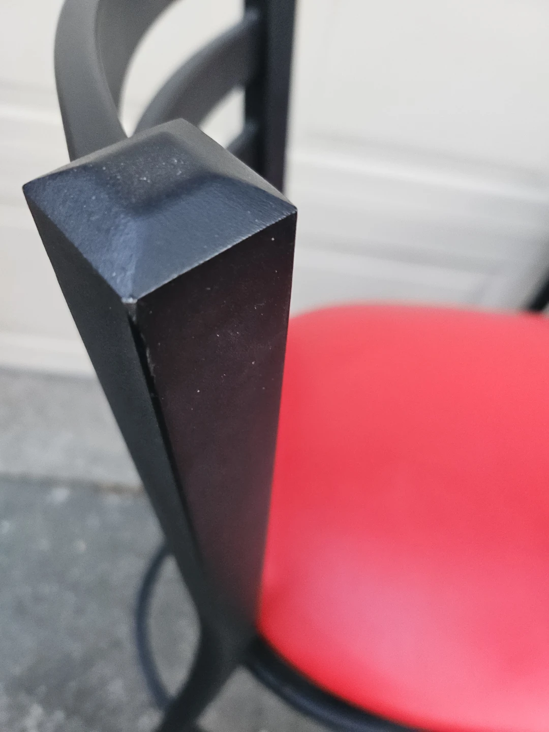 2 x Red Bar  iron Stools - photo 4