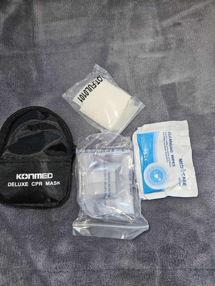 Konmed Deluxe CPR Mask Kit