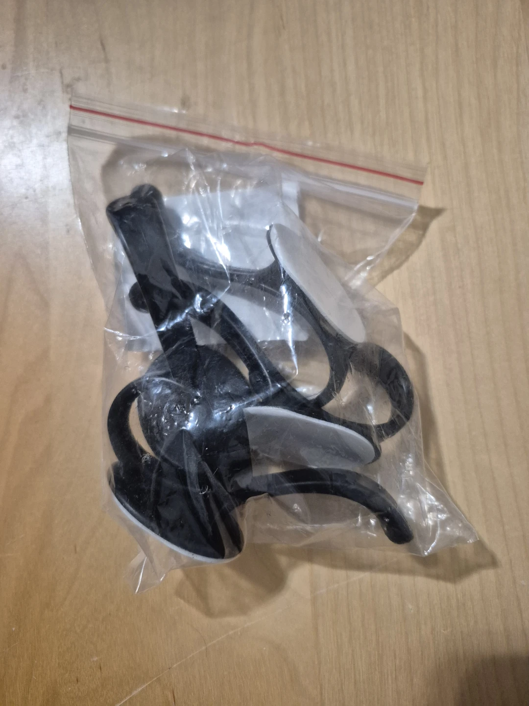 6 Multi-Purpose black mount hooks