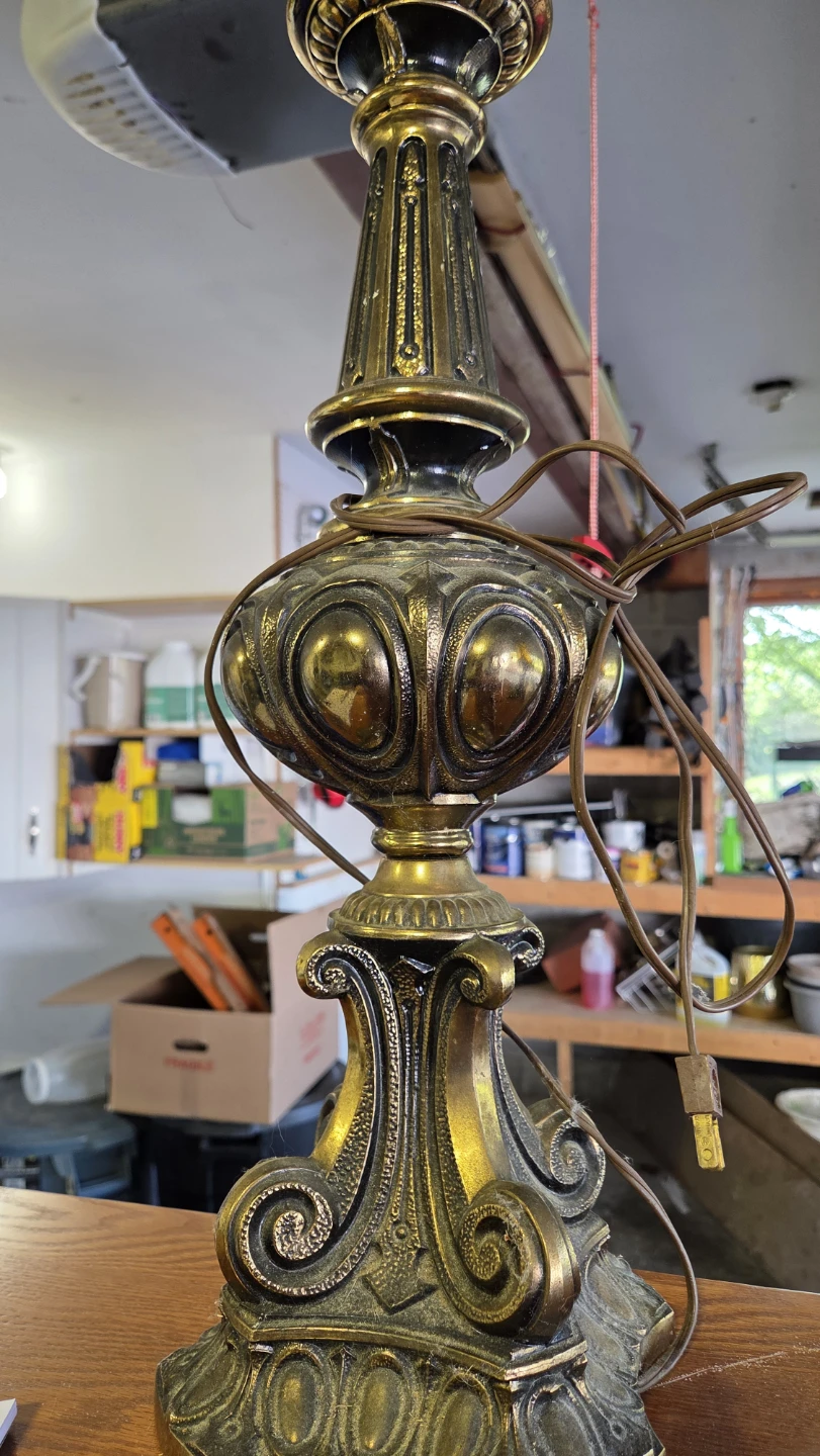 Vintage Ornate Brass Table Lamp - photo 3
