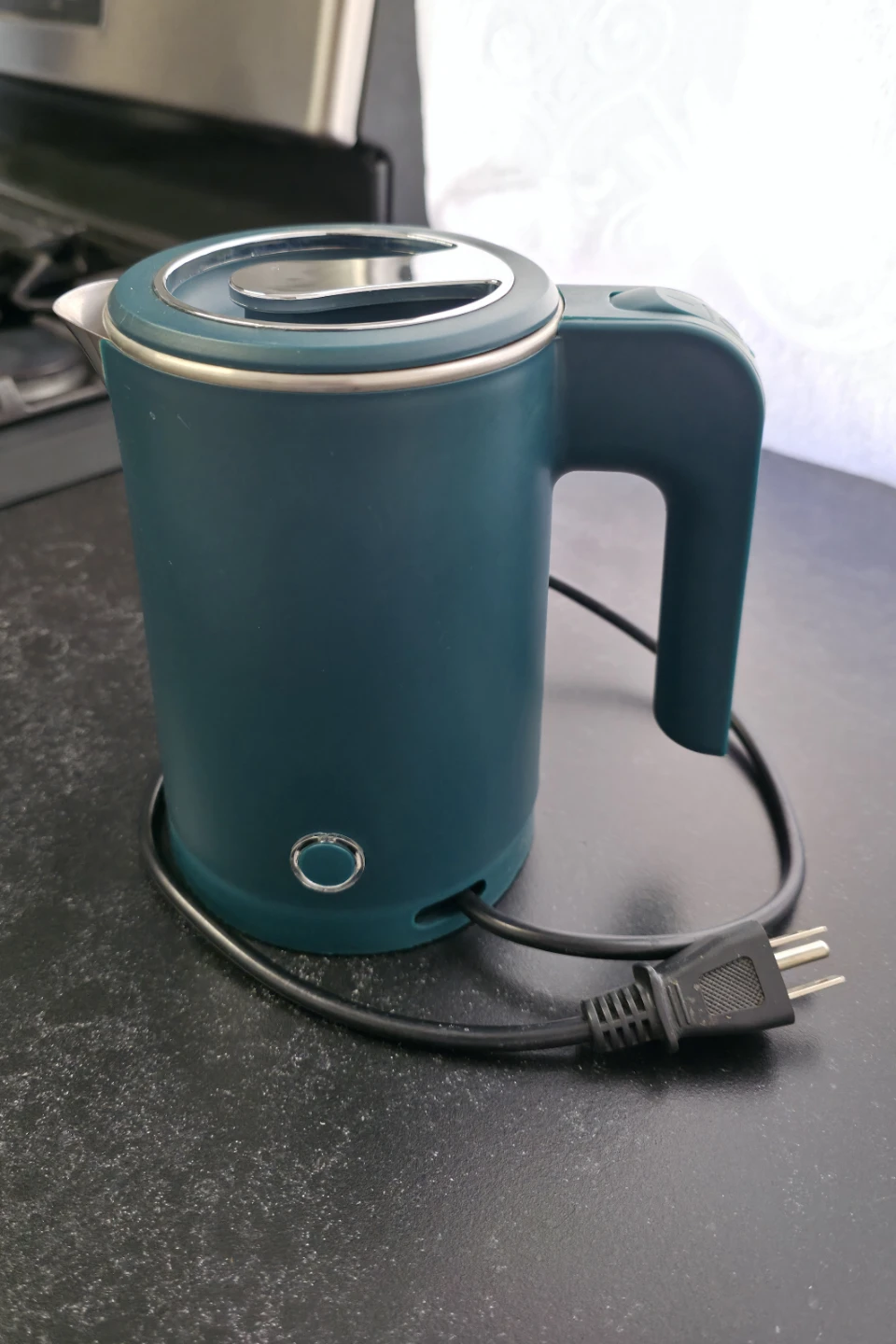 Compact Electric Kettle – Like New