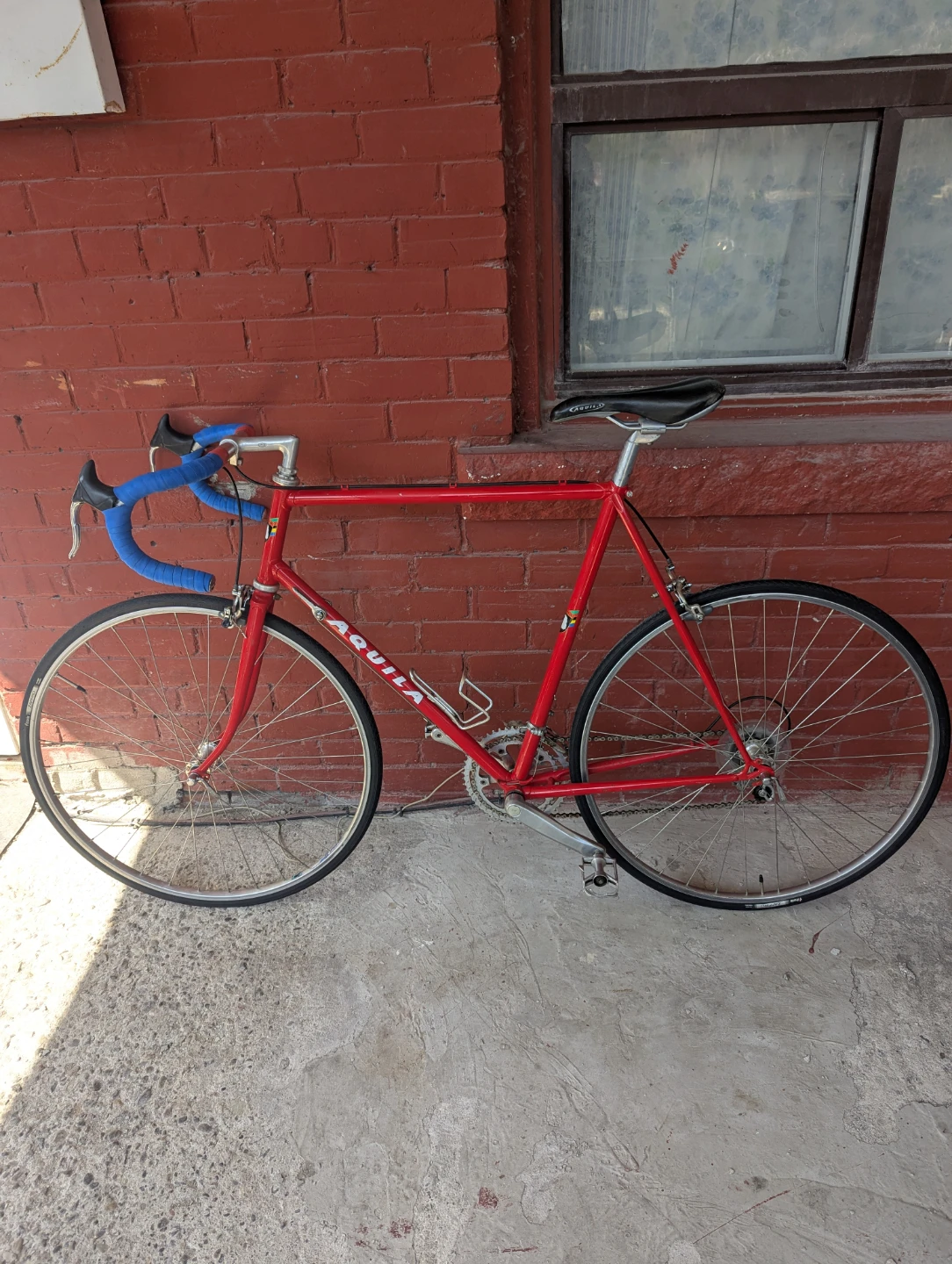 Vintage Aquila Road Bike – Shimano 600 Arabesque - photo 3