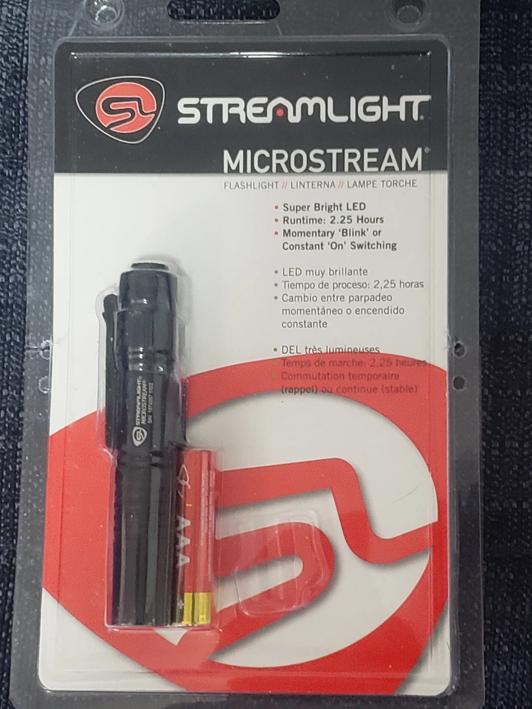 Streamlight microstream aaa flash light.