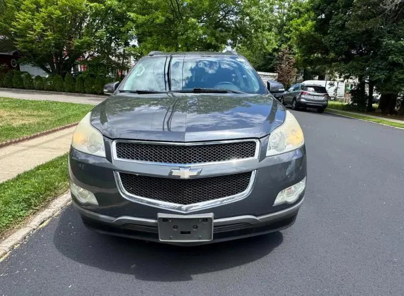 2012 CHEVROLET TRAVERSE AWD - photo 2