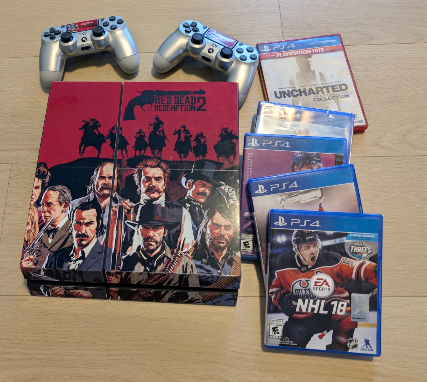 Ps4 Bundle with Games (Rdr 2 Custom Skin) - photo 2