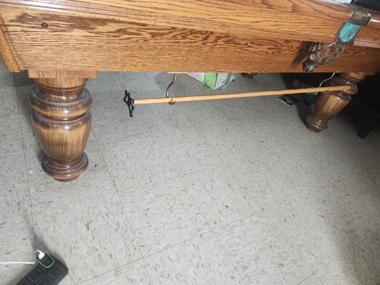 Complete Pool table, cues,balls,mounts, more. - photo 4