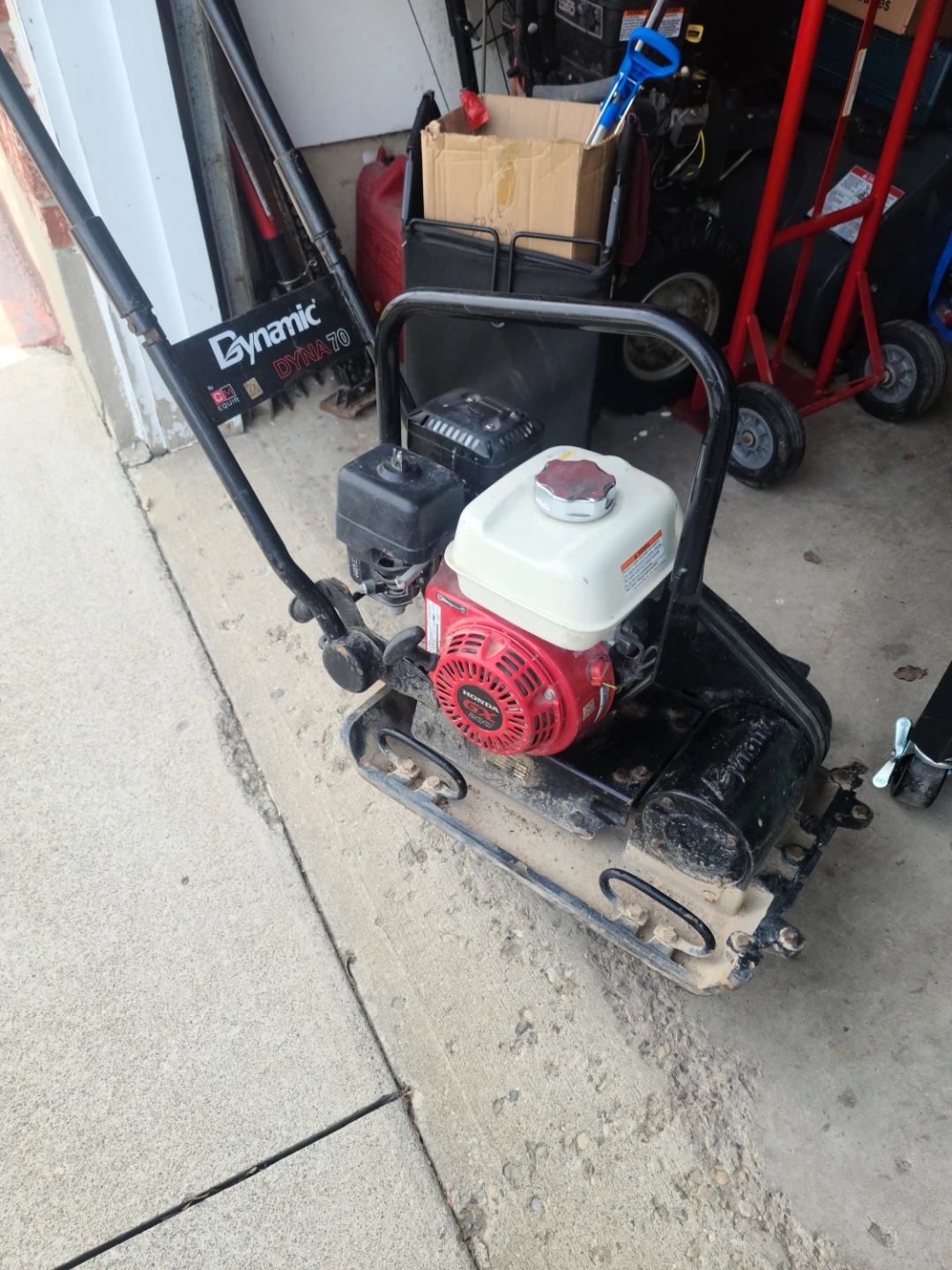 Dynamic Dyna 70 Plate Compactor w Honda Engine