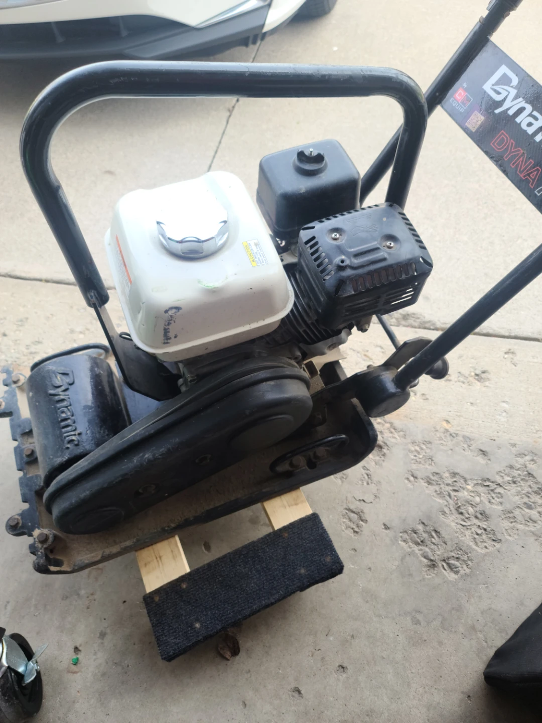 Dynamic Dyna 70 Plate Compactor w Honda Engine - photo 2