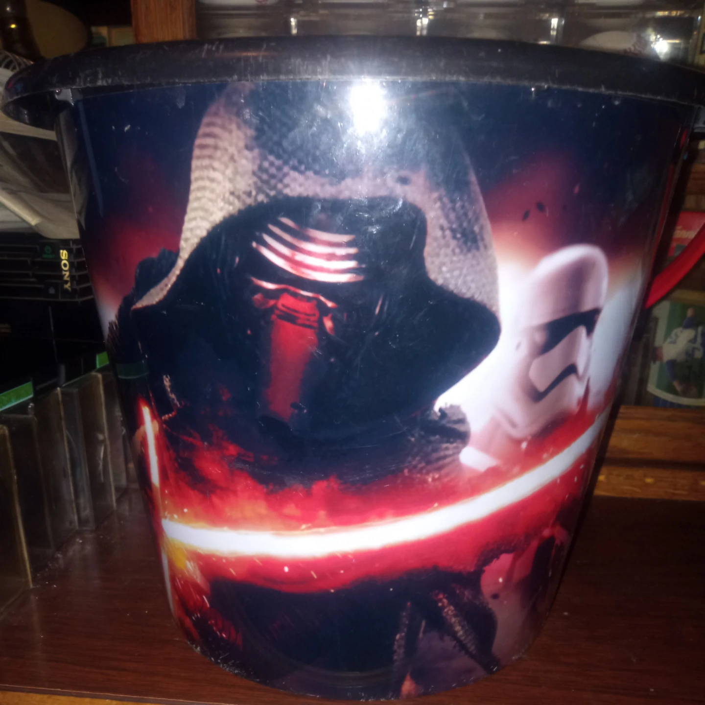 Star Wars Kylo Ren Bucket - photo 3