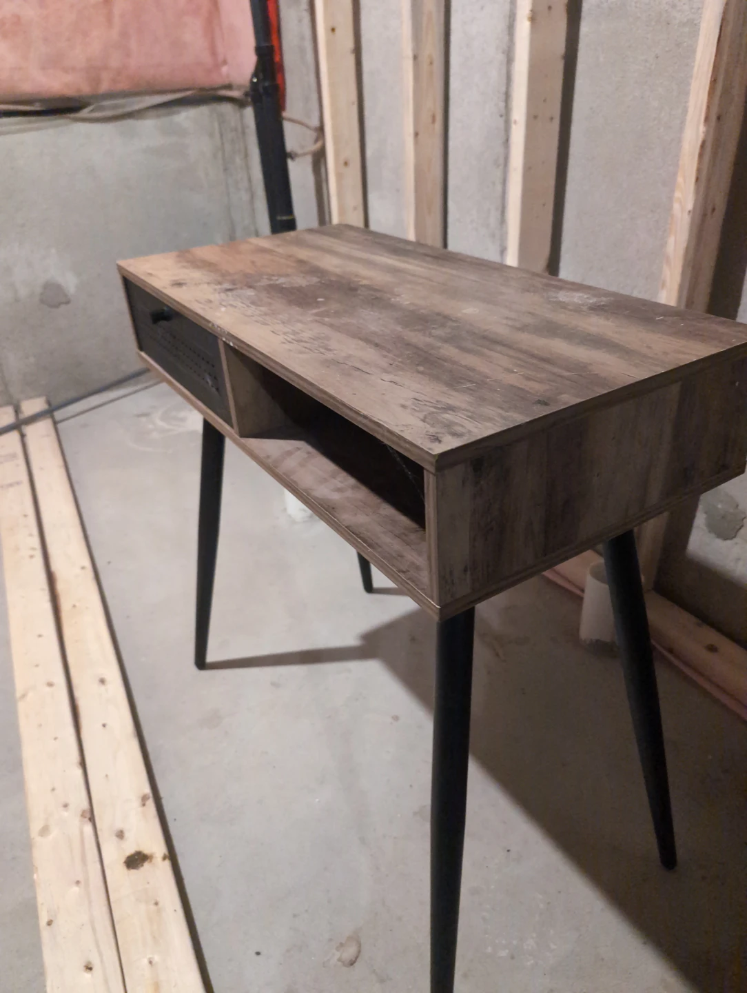 Wood grain desk with drawer - photo 3