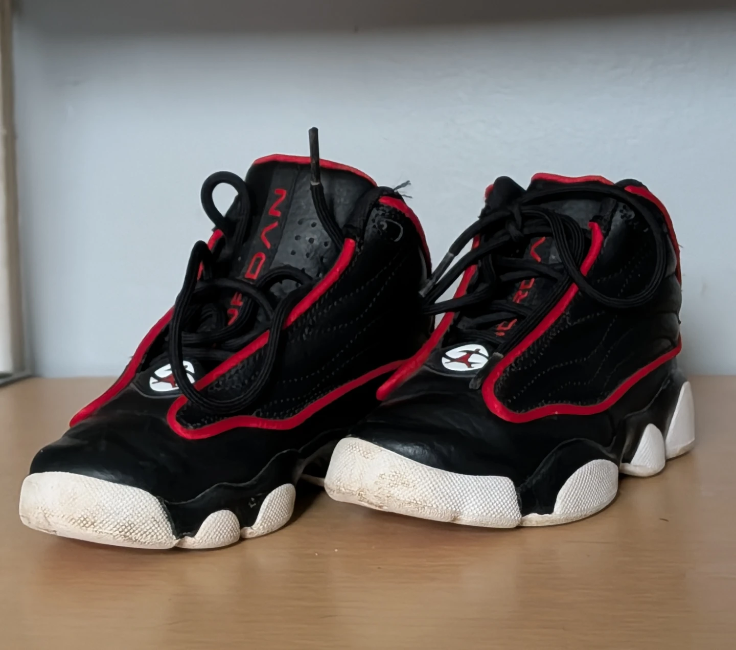 Jordan Team 1 Basketball Sneakers - Kids Size 12C - Asking $45 - photo 3