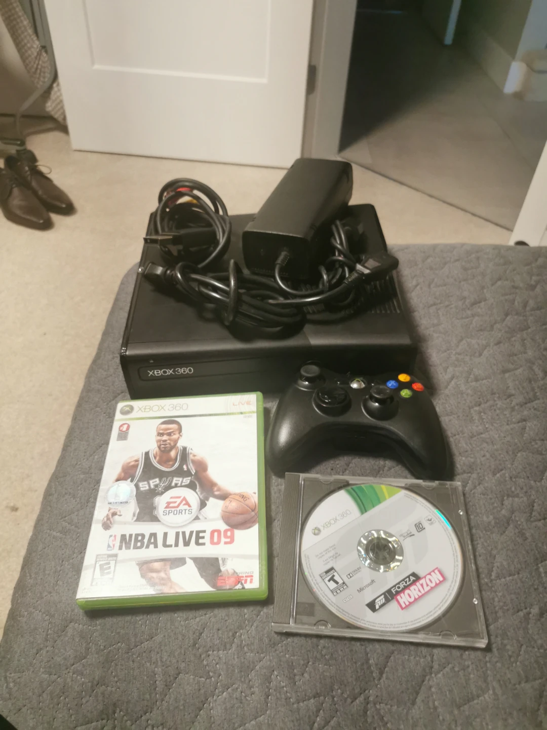 Xbox 360 Console with NBA Live 09 & Forza Horizon