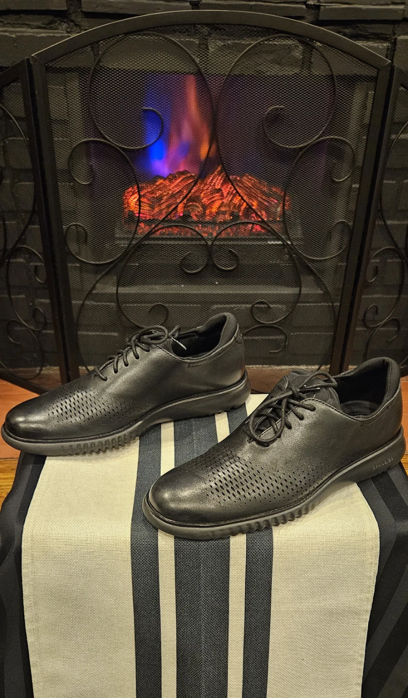 Cole Haan Black Leather Perforated Oxfords - photo 2