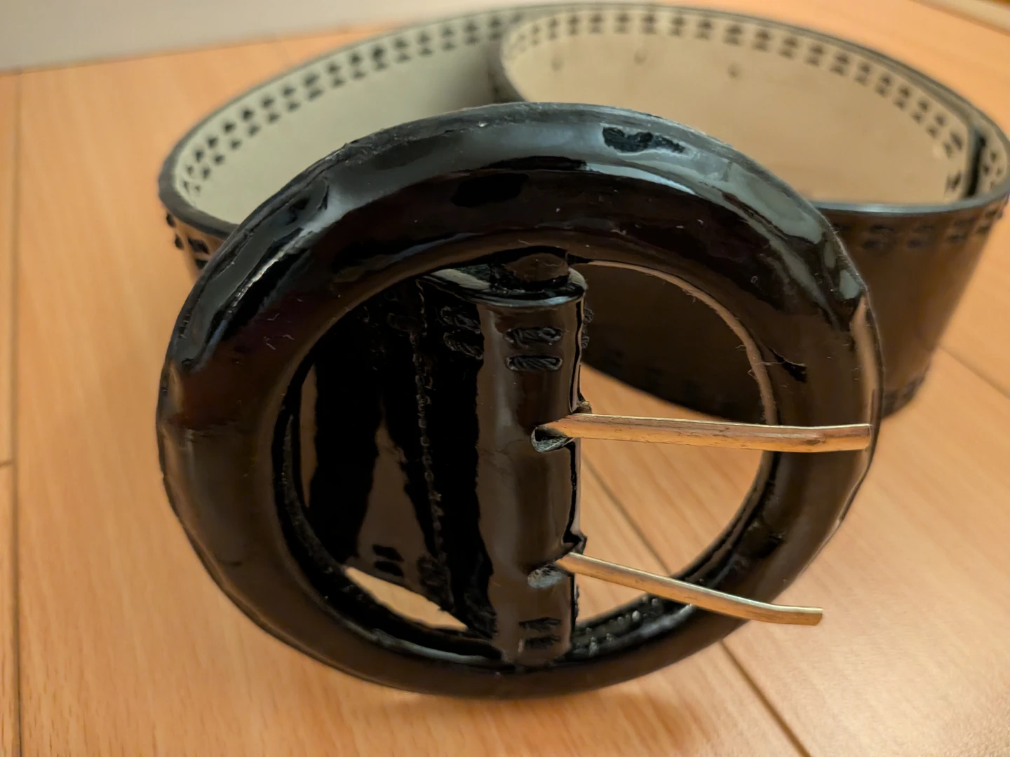 Black Patent Wide Fashion Belt with Round Buckle