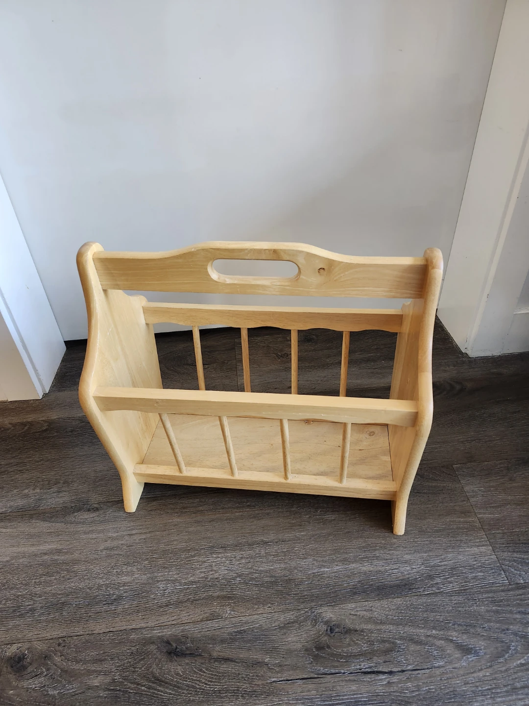 Wooden Magazine Rack - photo 3