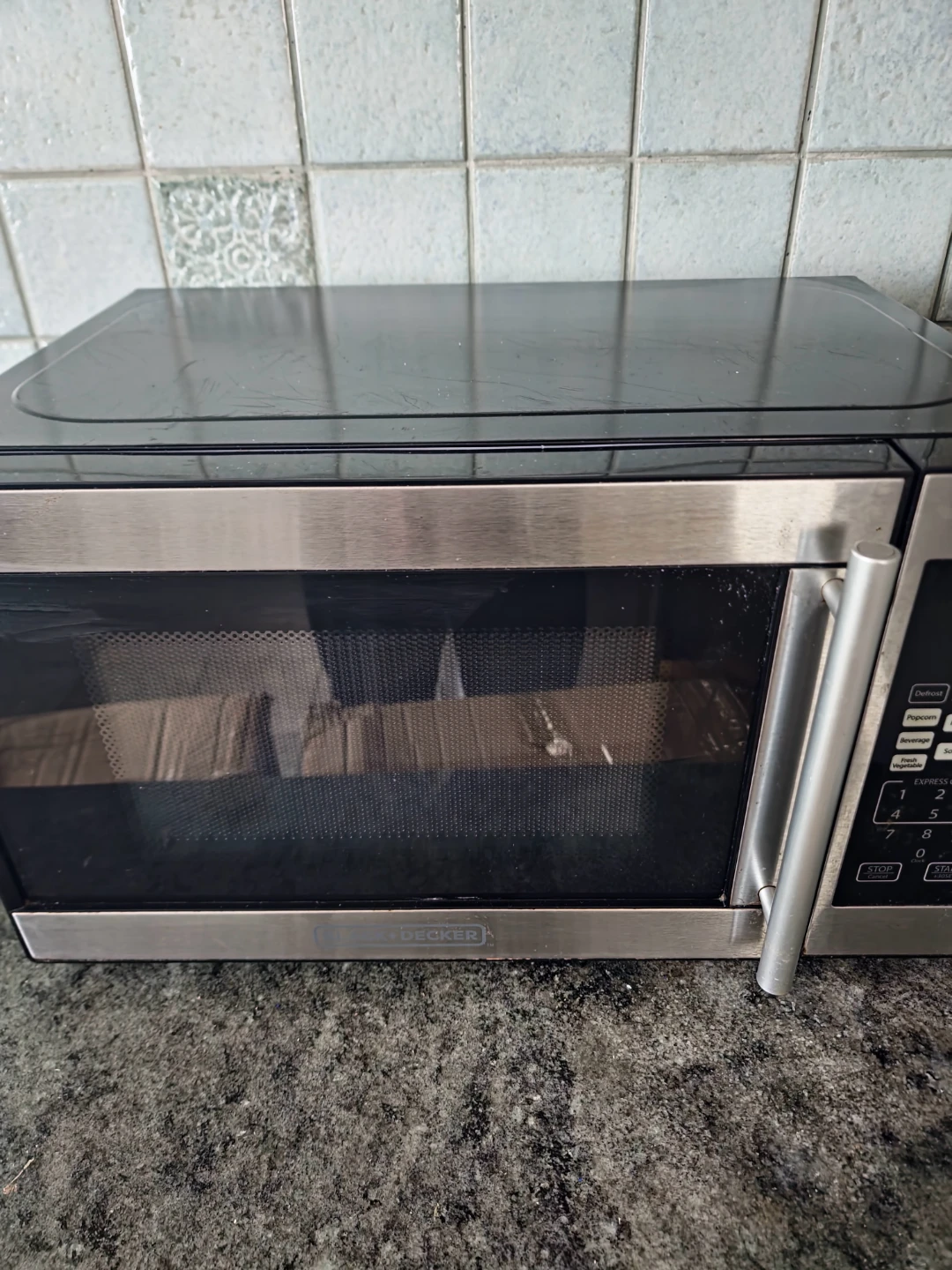 BLACK+DECKER Microwave Oven