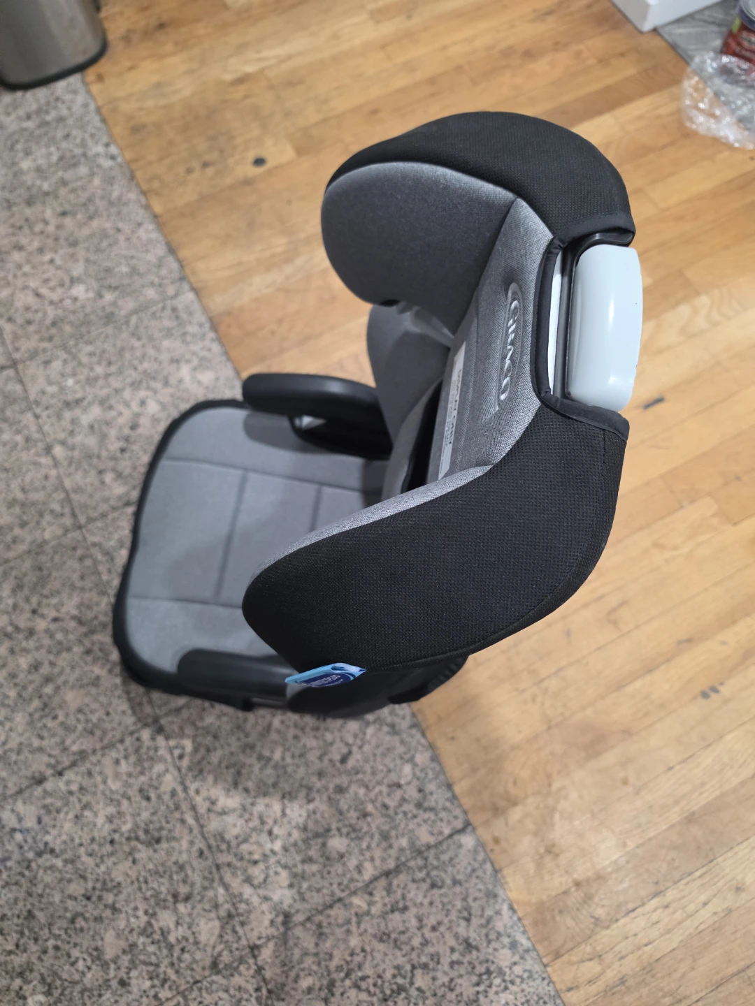 Graco Booster Car Seat - Gray - photo 4