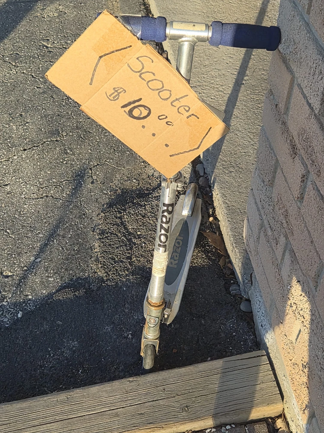 Razor Scooter - $10