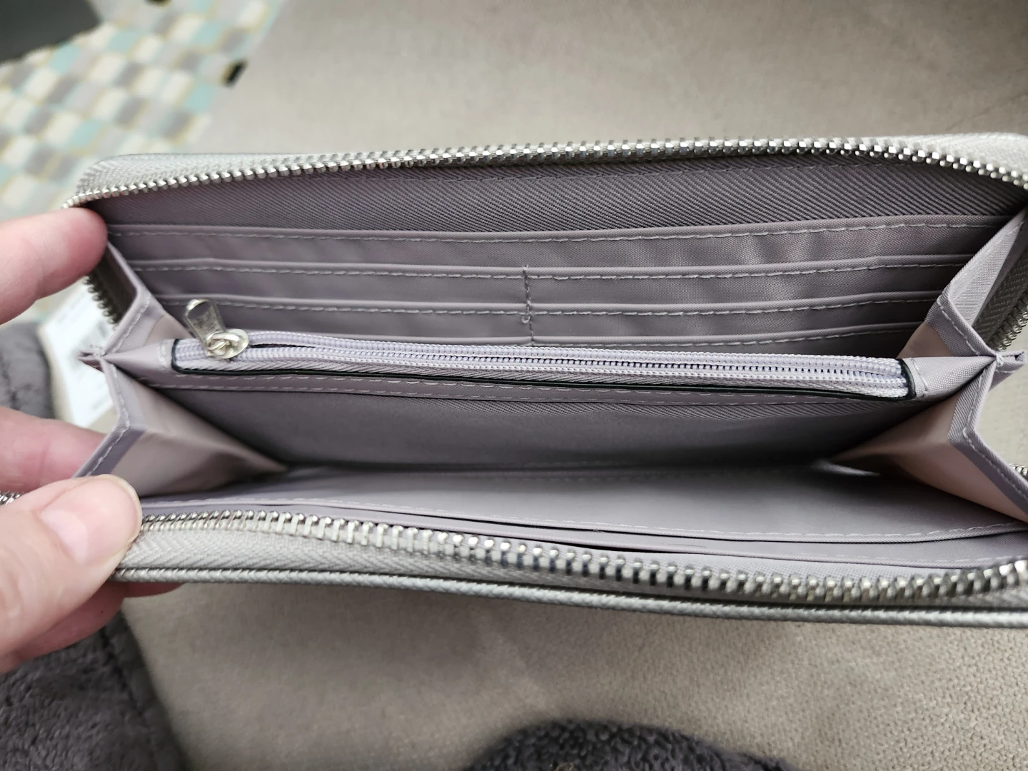 Reaction Kenneth Cole Nicole Wallet - Silver - photo 5